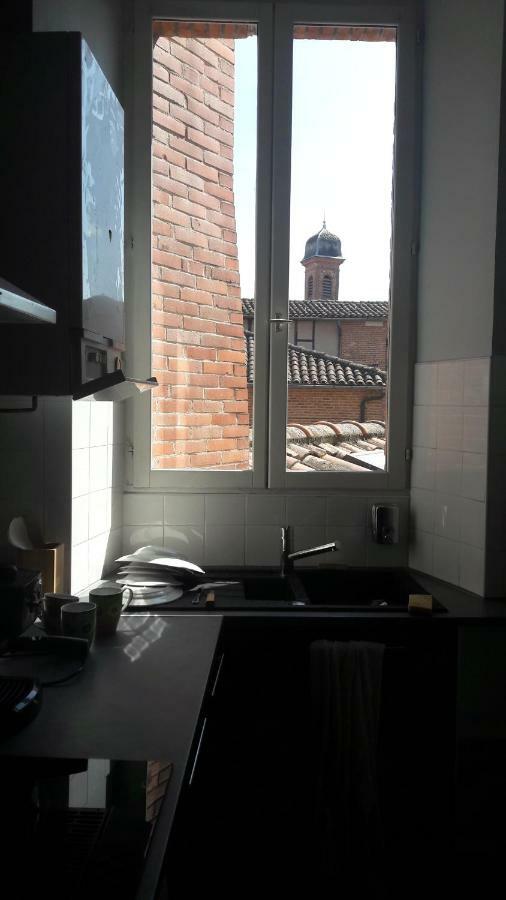 Le Cerf Volant Apartment Алби Екстериор снимка